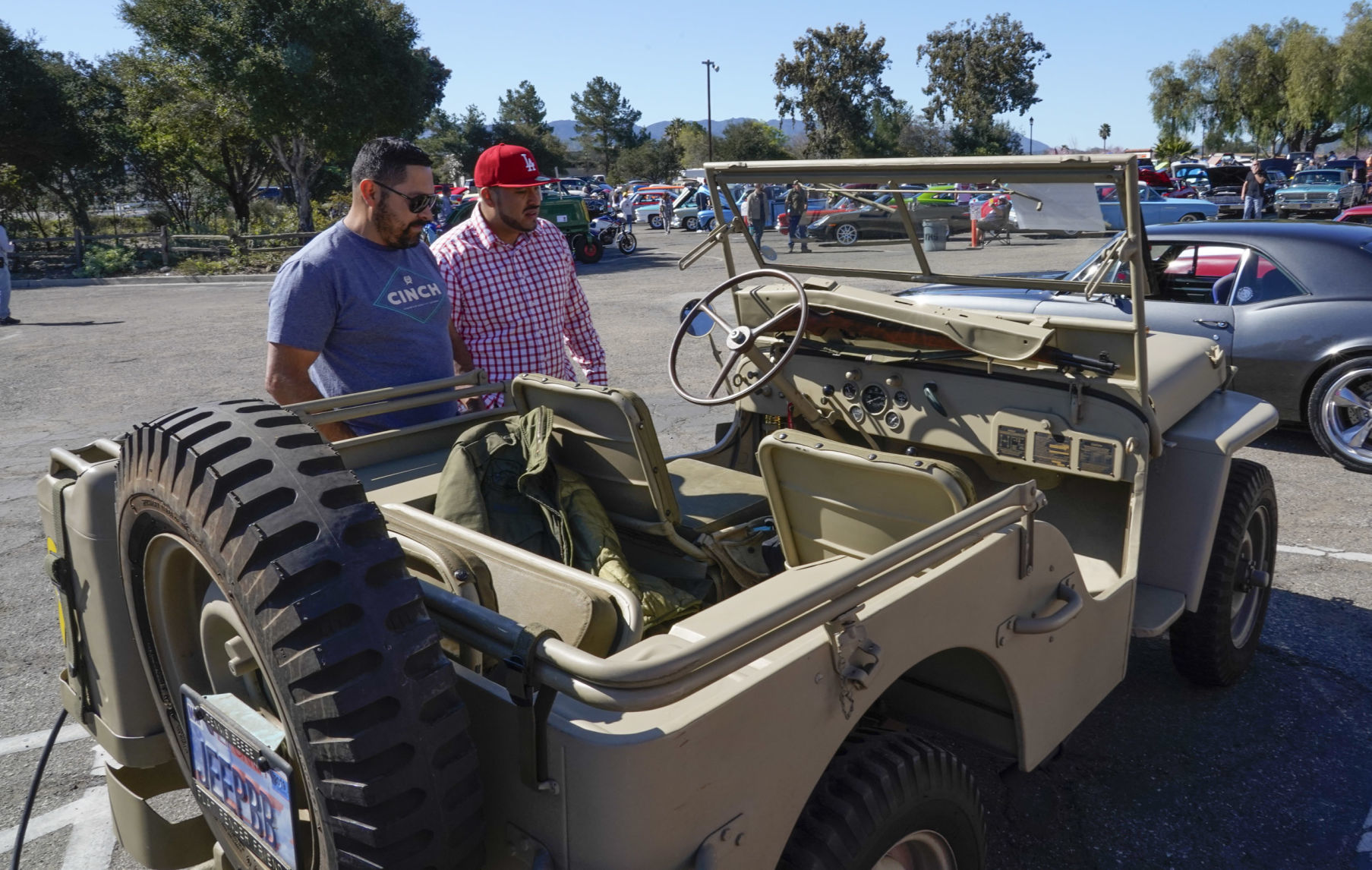 031619 Pirate Garage Car Show 03.jpg